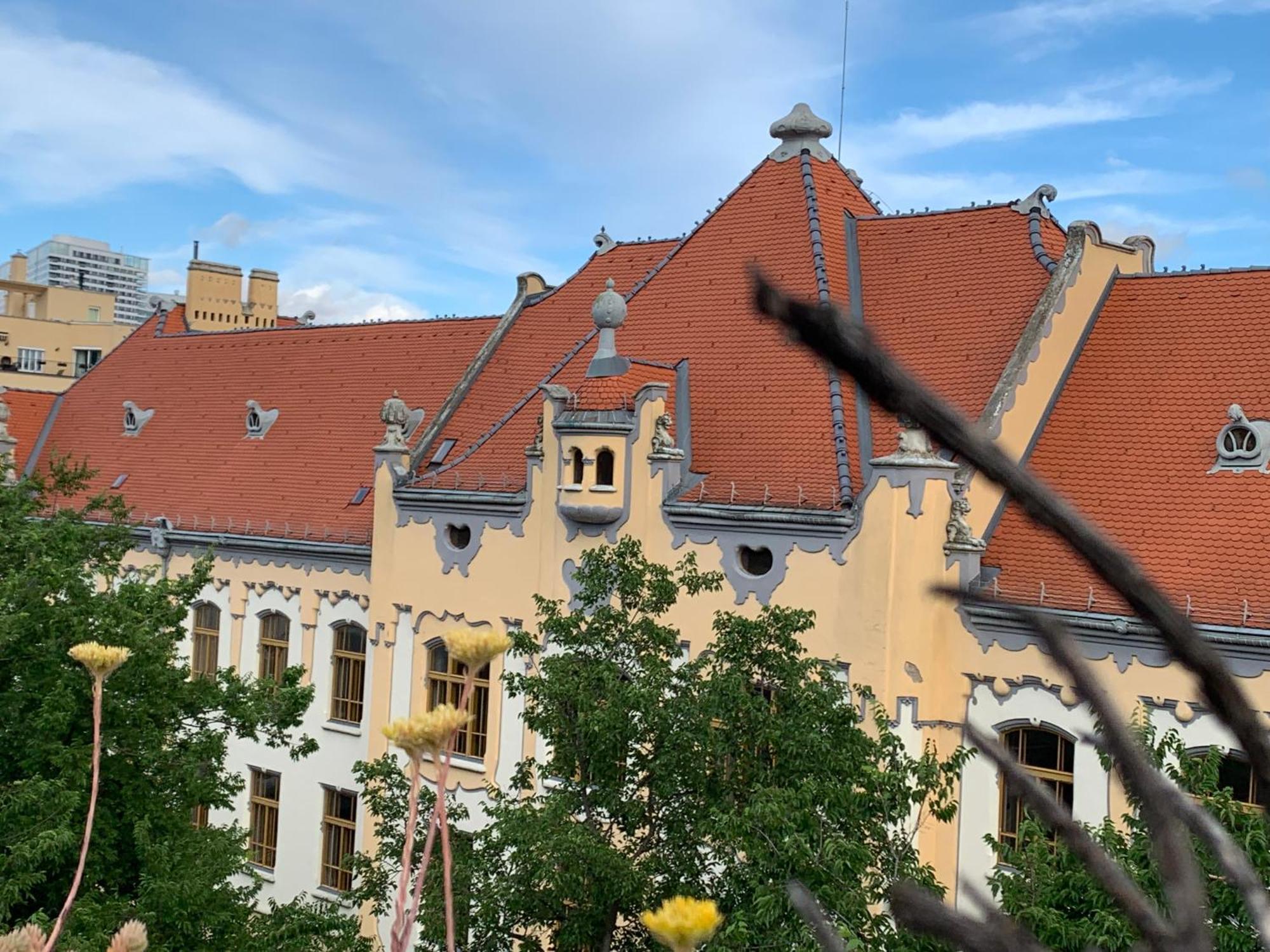 Nice Life - Luxury Apartment In The Old Town. Bratislava Bagian luar foto
